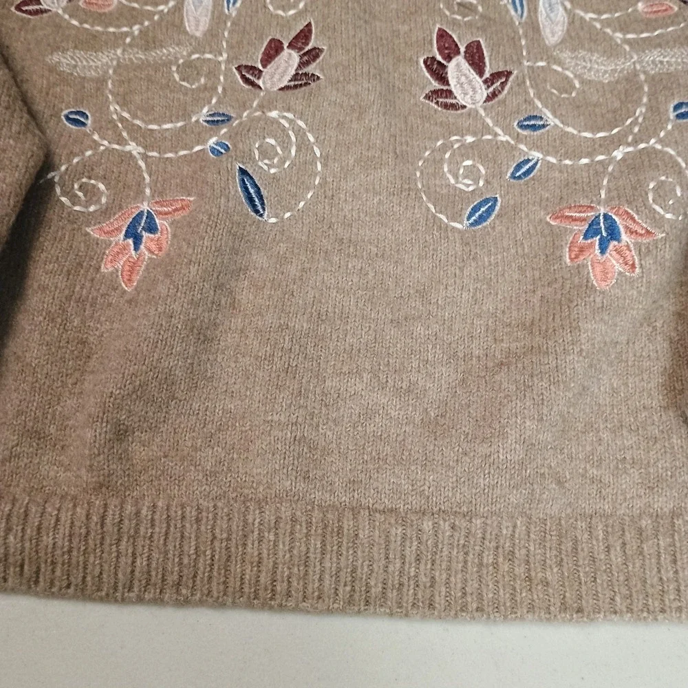 Versona L Embroidered Floral Mock Neck Sweater Taupe Cottagecore Pullover - Picture 8 of 10